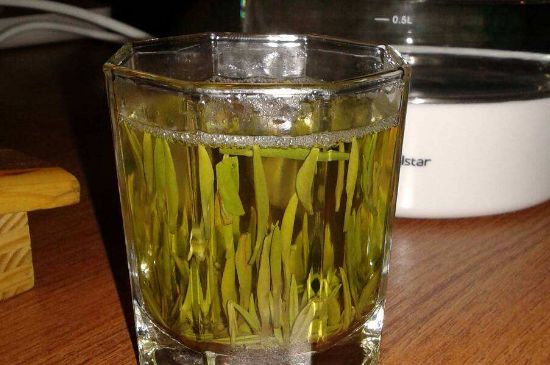 冷泡茶用什么茶葉最好，什么樣的茶適合冷泡？