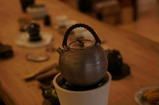 蒸茶和煮茶還有泡茶有什么區(qū)別，泡茶煮茶蒸茶哪個(gè)好喝？