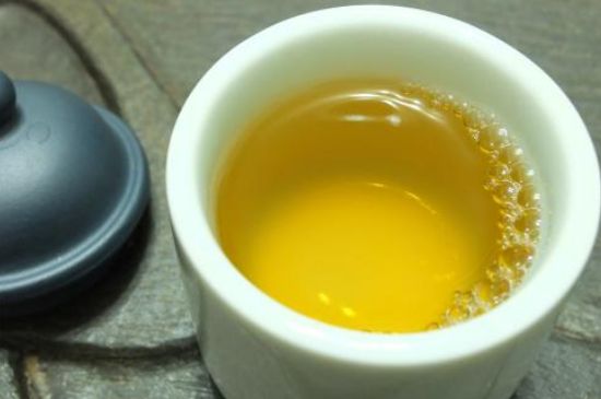 蜂蜜泡茶葉的副作用，蜂蜜泡茶葉有什么禁忌