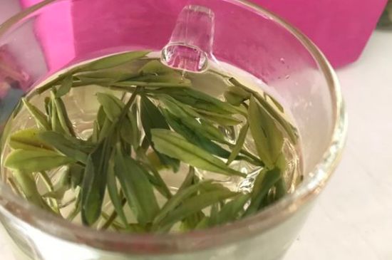 正常下一斤茶葉能喝多久，一個(gè)人一般一個(gè)月喝多少茶葉