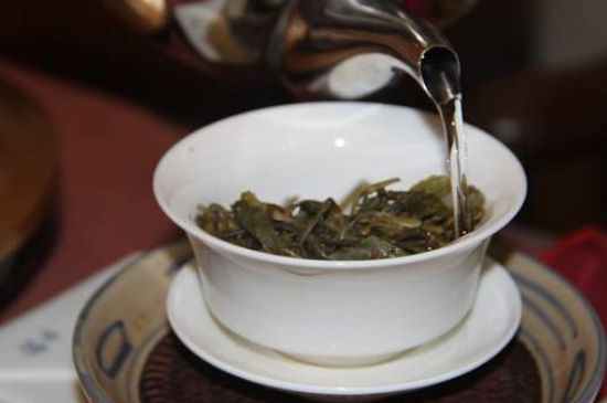 各類茶的注水方式，不同的茶泡茶時怎么注水
