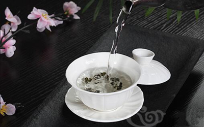 三才蓋碗的正確拿法，三才蓋碗抓碗法圖解