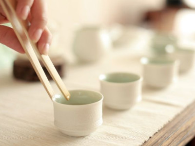 鐵觀音的泡法，水溫100°C最佳第一泡不能喝