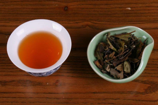 福鼎白茶能長時間悶泡嗎，老白茶可以悶著喝嗎？