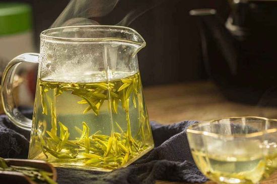 蜂蜜泡茶葉的副作用，蜂蜜泡茶葉有什么禁忌