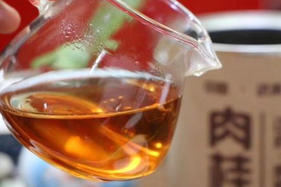 女人喝肉桂紅茶有什么好處，肉桂加紅茶的功效與作用
