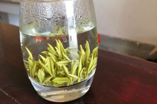 安吉白茶夏天怎么保存，安吉白茶能冷凍儲存嗎？