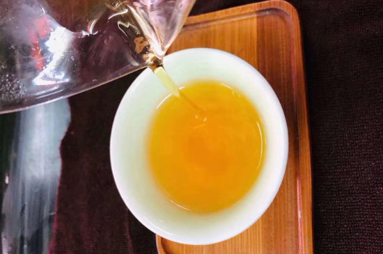 茶葉過期5年了但沒開封，茶葉放久了能喝嗎