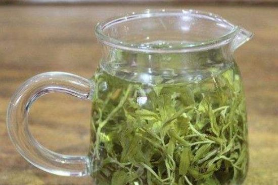 怎樣辨別莓茶發(fā)霉了，莓茶發(fā)霉和白霜的區(qū)別