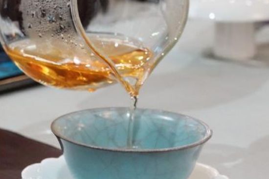 什么茶葉容易放香精，香精茶有什么危害？