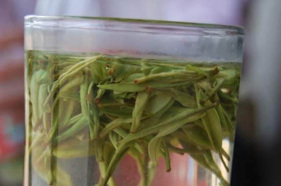 白茶的年份是怎么區(qū)分，如何辨別白茶年份