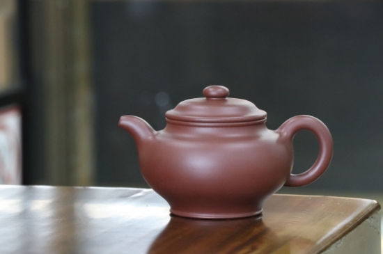 剛買的紫砂壺要怎么開壺養(yǎng)壺，<a href=http://www.mafuwang.com/chaju/zisha/ target=_blank class=infotextkey>紫砂壺開壺</a>與養(yǎng)壺的方式方法