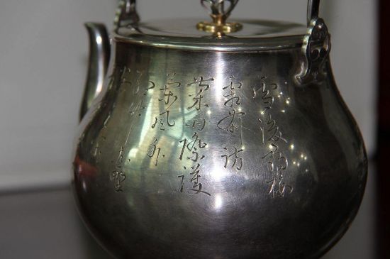 銀壺泡茶后為什么會(huì)變黑，銀壺內(nèi)膽發(fā)黑怎么辦