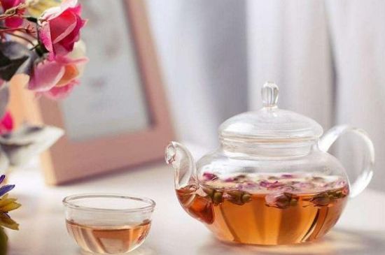 玫瑰花泡茶祛斑要多久見效，喝玫瑰花茶多久能祛斑？