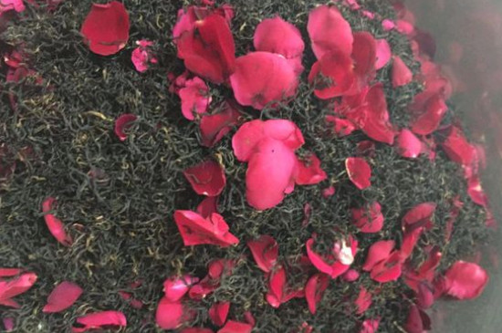 玫瑰花泡水喝的9大禁忌，喝玫瑰花茶有什么禁忌