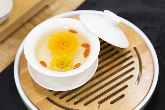 菊花茶天天喝行嗎，每天喝菊花泡茶喝好嗎？