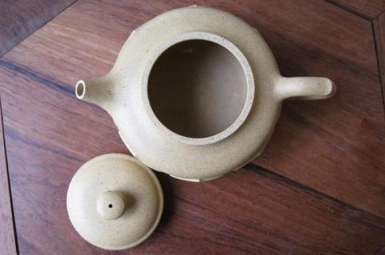 本山綠泥怎么分辨真假，真正的本山綠泥紫砂壺怎么鑒別？