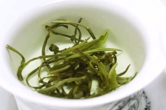 茉莉香珠跟龍珠有什么區(qū)別嗎，茉莉龍珠和茉莉香珠那個(gè)好？