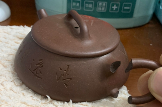 新買的紫砂壺為什么會裂，真的紫砂壺是不是很容易開裂？