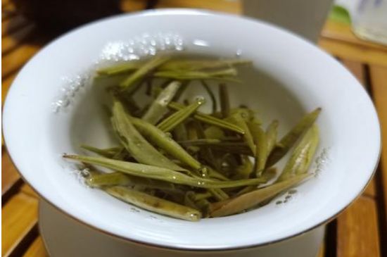 茉莉銀針屬于什么茶，茉莉銀針適合什么人喝？