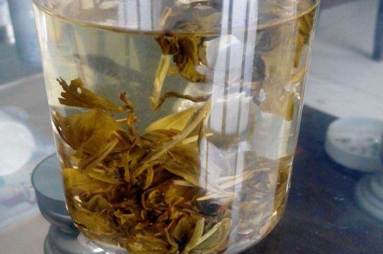 茉莉龍珠保質(zhì)期多長時間，茉莉龍珠茶放幾年了還能喝嗎？