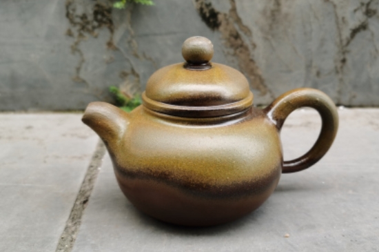 廣西欽州坭興陶可以泡多種茶嗎，坭興陶是一壺一茶嗎?