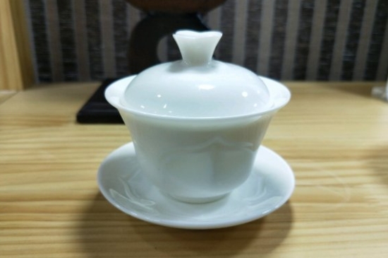 常見的七大材質(zhì)的茶具優(yōu)缺點(diǎn)，用什么材質(zhì)的茶具泡茶最好？