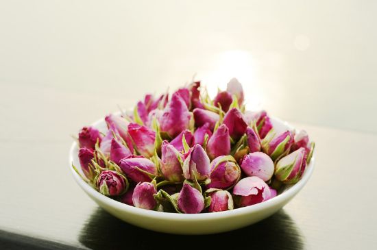 玫瑰花茶怎么泡不開，玫瑰花茶泡著不開花