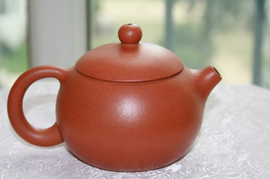 朱泥壺適合泡紅茶嗎，紅茶適合泡紫泥還是朱泥壺