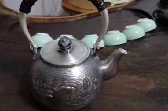 常見的七大材質(zhì)的茶具優(yōu)缺點(diǎn)，用什么材質(zhì)的茶具泡茶最好？