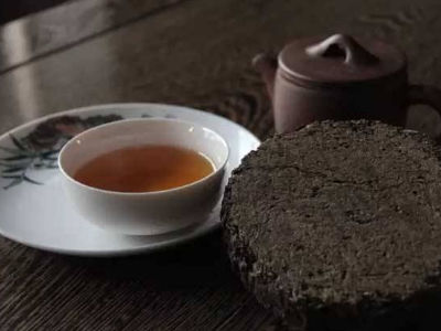 安化黑茶的功效，安化黑茶可以調(diào)理腸胃嗎？