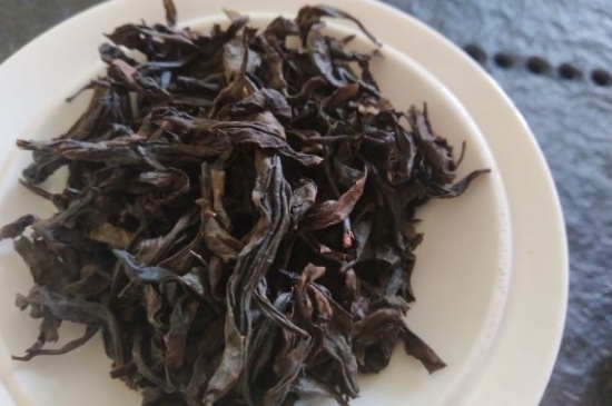 為什么喝巖茶會(huì)上火，巖茶喝多上火怎么辦？