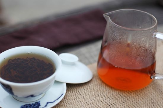 紅茶有6年了還能喝不，過期紅茶未必不能喝！