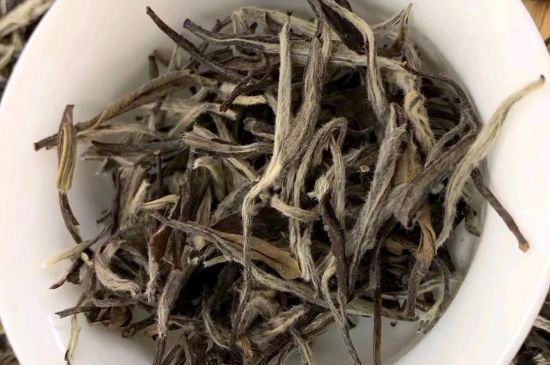 三年白茶賽砒霜，這是真的嗎？