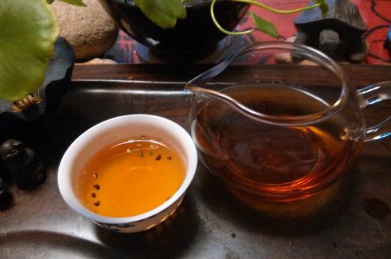 正山小種對胃好嗎，正山小種養(yǎng)胃還是傷胃