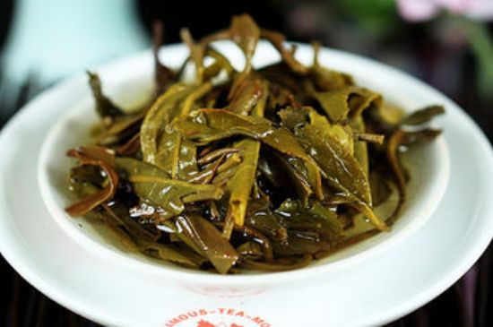 茯磚茶與普洱茶哪個(gè)好，茯茶和普洱茶口味區(qū)別