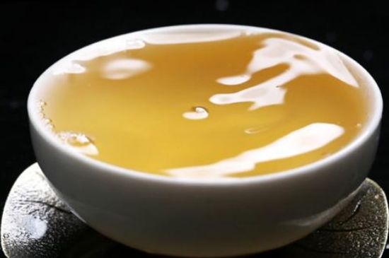 綠茶加重濕氣？濕氣體質(zhì)寒的人能喝綠茶嗎