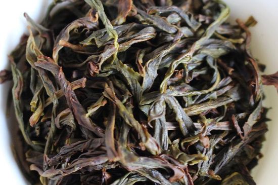 蜜蘭香和鴨屎香區(qū)別，鳳凰單樅鴨屎香vs蜜蘭香圖片對比