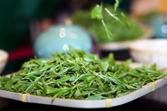 單樅茶什么季節(jié)最好喝，鳳凰單叢茶春茶好還是秋茶好？