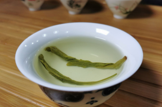 什么綠茶茶葉唇齒留香，哪個(gè)品種綠茶香氣好？