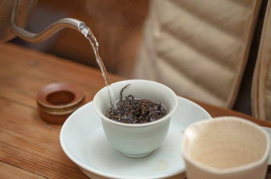 為什么喝巖茶看不起別的茶，喝巖茶的看不上所有茶類？